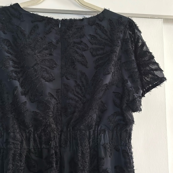 Piper & Scoot textured maxi dress - Picture 8 of 9